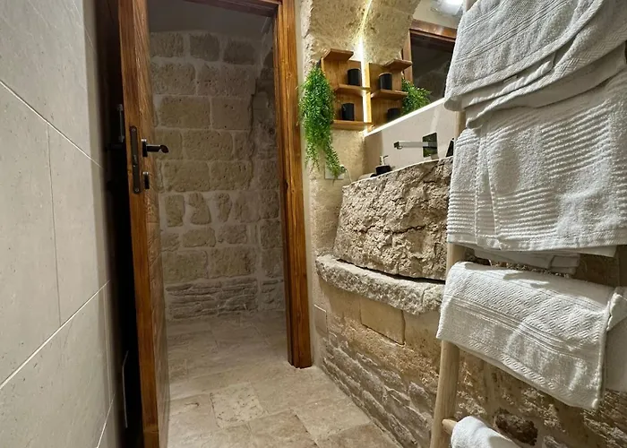 Pietra Bianca Πανσιόν 3*